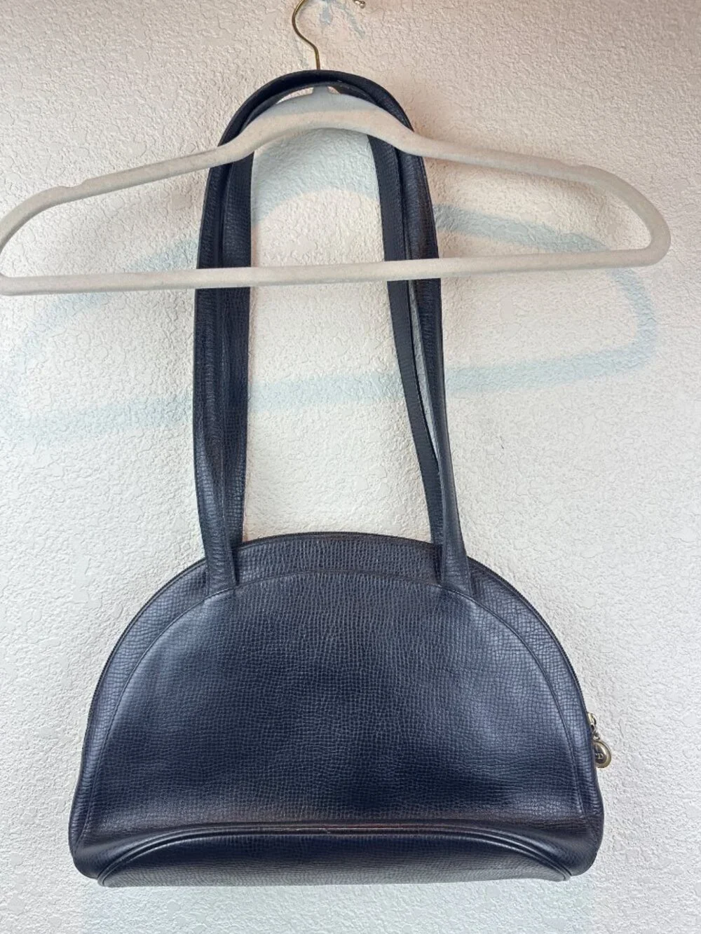 Vintage Christian Dior Navy Leather Shoulder Bag Gold Logo Made in France - Picture 13 of 16